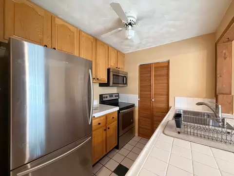 Kitchen - 971 41st St, Moline, IL 61265 photo 1 of 4