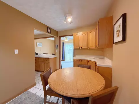 Dining - 971 41st St, Moline, IL 61265 photo 1 of 1