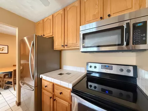 Kitchen - 971 41st St, Moline, IL 61265 photo 3 of 4