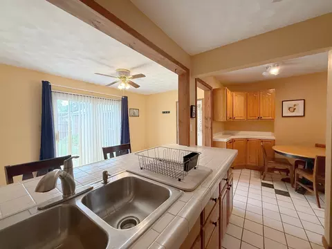 Kitchen - 971 41st St, Moline, IL 61265 photo 2 of 4