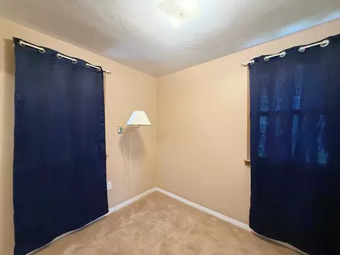 Bedroom - 971 41st St, Moline, IL 61265 photo 4 of 6