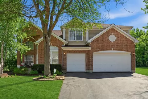 1905 S Osprey Ln, Libertyville, IL 60048