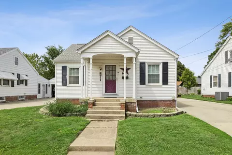 871 E Fremont St, Galesburg, IL 61401