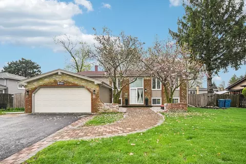 941 W Army Trail Blvd, Addison, IL 60101