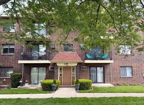 942 N Rohlwing Rd #GF, Addison, IL 60101