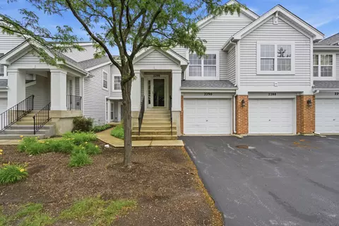 2290 Scott Ln #2290, Aurora, IL 60502