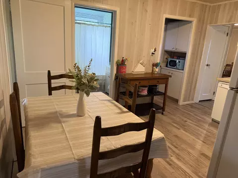 Dining - 438 Anderson St, Centralia, IL 62801 photo 1 of 1