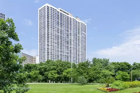 2800 N Lake Shore Dr #2813, Chicago, IL 60657