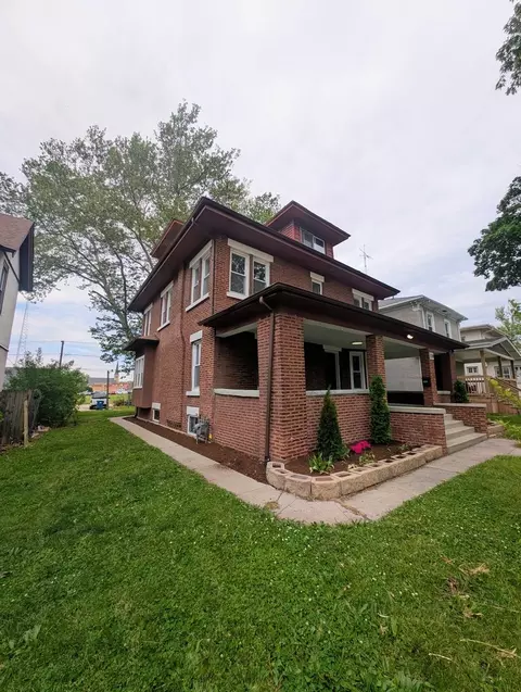 Exterior - 231 S Chicago Ave, Kankakee, IL 60901 photo 4 of 4