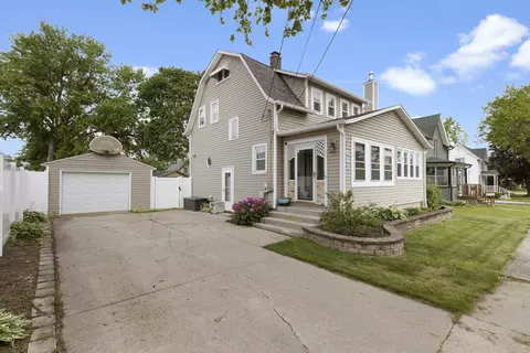1421 Garfield Ave, Belvidere, IL 61008