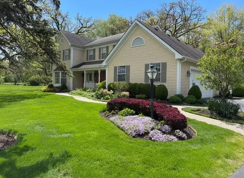6 N802 Splitrail Ln, Saint Charles, IL 60175