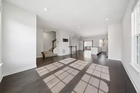 Living - 72 Nicholas Dr E, Des Plaines, IL 60016 photo 3 of 3