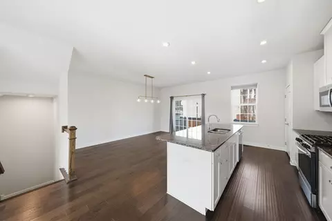 Other - 72 Nicholas Dr E, Des Plaines, IL 60016 photo 5 of 13
