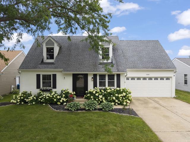 888 Shady Ln, Aurora, IL 60506