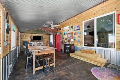 Exterior - 328 E South St, Kewanee, IL 61443 photo 4 of 12