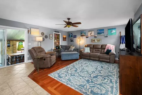 Living - 328 E South St, Kewanee, IL 61443 photo 1 of 2
