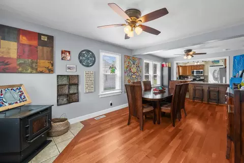 Dining - 328 E South St, Kewanee, IL 61443 photo 1 of 6