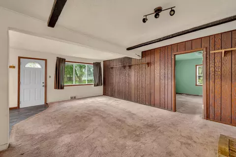 Living - 15641 Millard Ave, Markham, IL 60428 photo 3 of 4