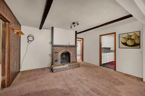 Living - 15641 Millard Ave, Markham, IL 60428 photo 2 of 4