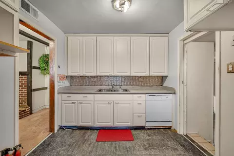 Kitchen - 15641 Millard Ave, Markham, IL 60428 photo 1 of 2
