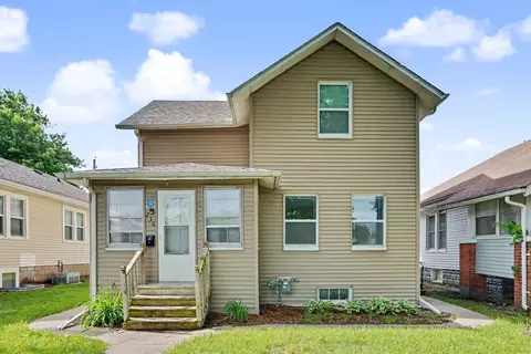 236 15th Ave, East Moline, IL 61244