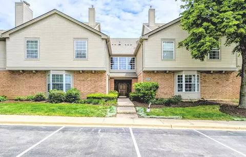 1751 Sleepy Hollow Ct #7, Schaumburg, IL 60195