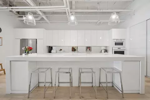 20 N State St #410, Chicago, IL 60602
