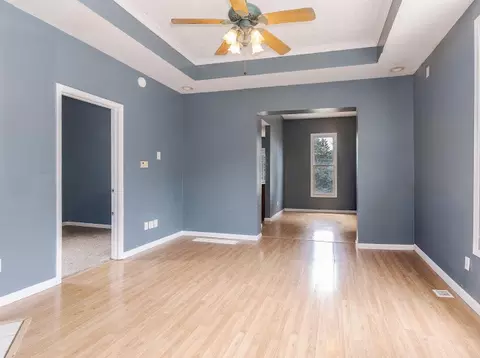 Living - 603 E Mill St, Bloomington, IL 61701 photo 1 of 4