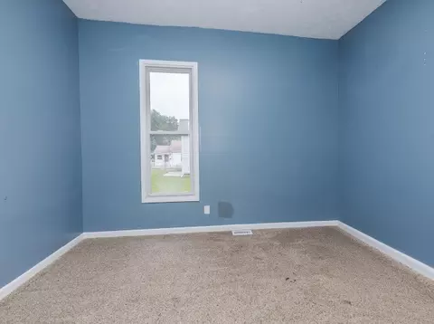 Bedroom - 603 E Mill St, Bloomington, IL 61701 photo 3 of 7
