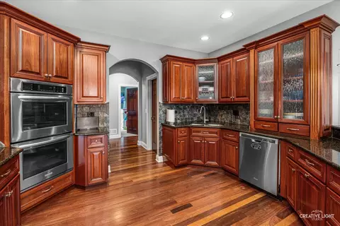 Kitchen - 13002 Silverleaf Ct, Plainfield, IL 60585 photo 1 of 3