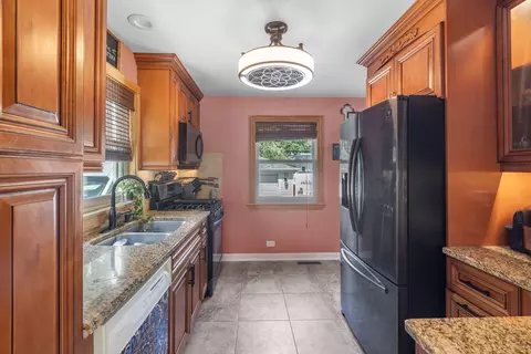 Kitchen - 218 N Marion Ave, Bartlett, IL 60103 photo 2 of 2