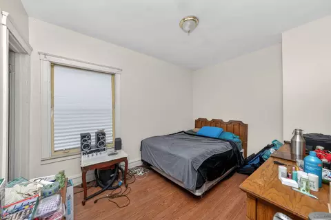 7717 S Luella Ave, Chicago, IL 60649