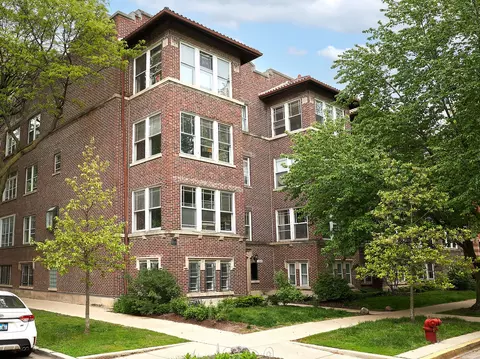 1260 W Columbia Ave #2, Chicago, IL 60626