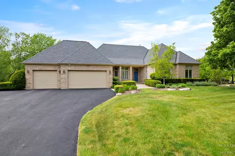 32 Rosewood Dr, Hawthorn Woods, IL 60047