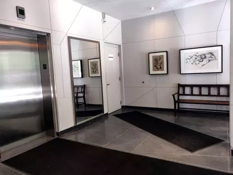 939 W Madison St #604, Chicago, IL 60607 photo 3
