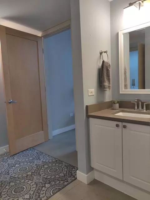 939 W Madison St #604, Chicago, IL 60607 photo 10