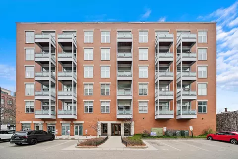 939 W Madison St #604, Chicago, IL 60607 photo 2