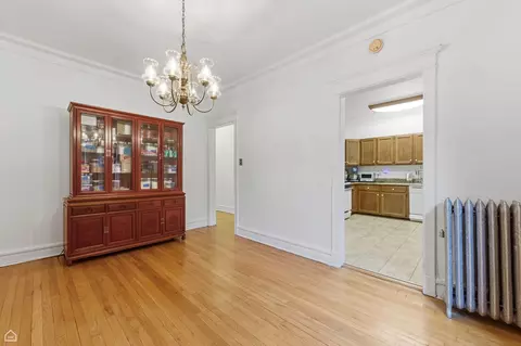 Dining - 1233 E 53rd St #2, Chicago, IL 60615 photo 4 of 4