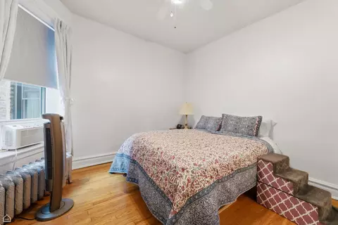 Bedroom - 1233 E 53rd St #2, Chicago, IL 60615 photo 2 of 4