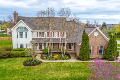 383 Barn Swallow Ln, Vernon Hills, IL 60061