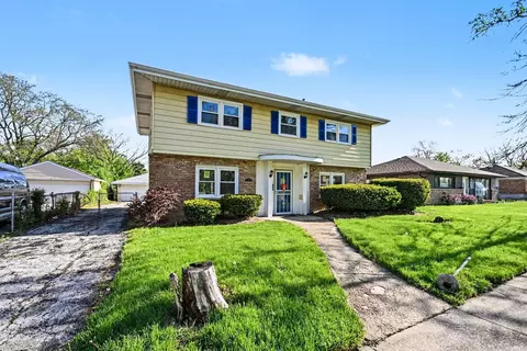148 Blackhawk Dr, Park Forest, IL 60466