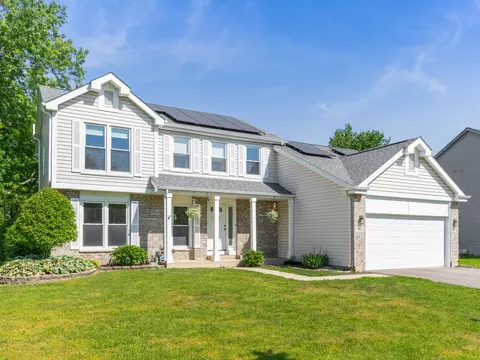 165 Park Meadow Ln, Bolingbrook, IL 60440