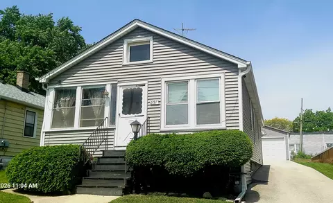 957 Mason Ave, Aurora, IL 60506