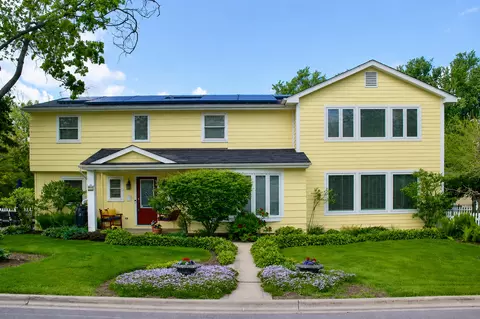 83 N Park Blvd, Glen Ellyn, IL 60137