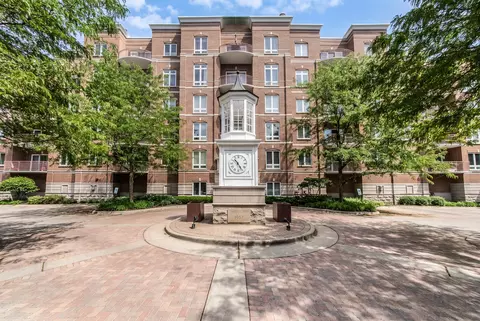 787 Graceland Ave #604B, Des Plaines, IL 60016