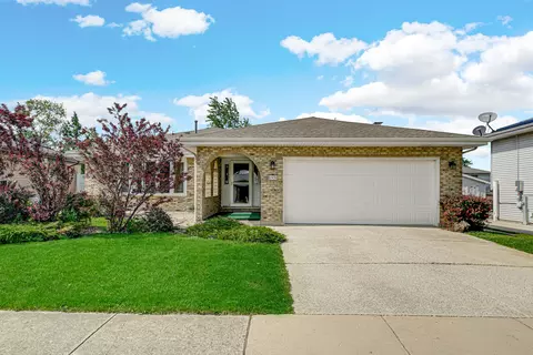 8938 W 169th Pl, Orland Hills, IL 60487
