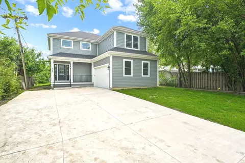 249 E Kenilworth Ave, Villa Park, IL 60181