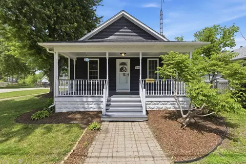 390 W Gordon St, Coal City, IL 60416