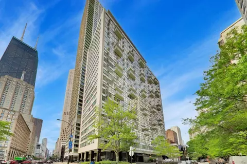 1000 N Lake Shore Dr #2205, Chicago, IL 60611