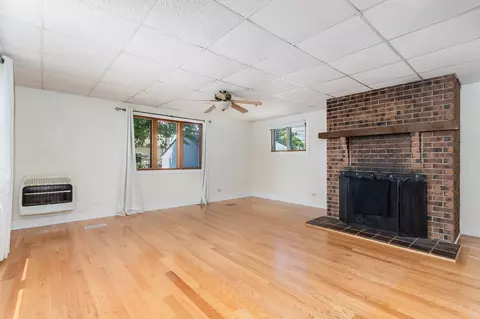 Living - 4024 Gage Ave, Lyons, IL 60534 photo 5 of 7